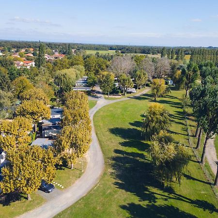 L'Oasis Des Dombes Ambérieux-en-Dombes Exterior foto