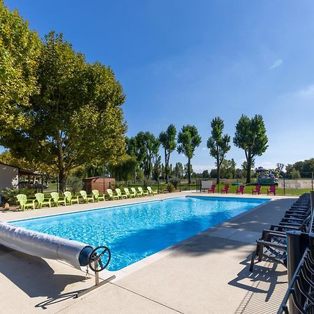 L'Oasis Des Dombes Ambérieux-en-Dombes Exterior foto